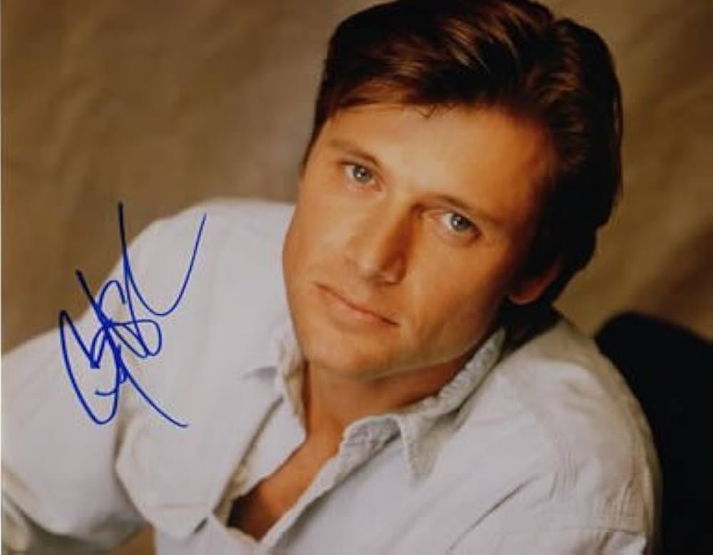 Grant show autographed image